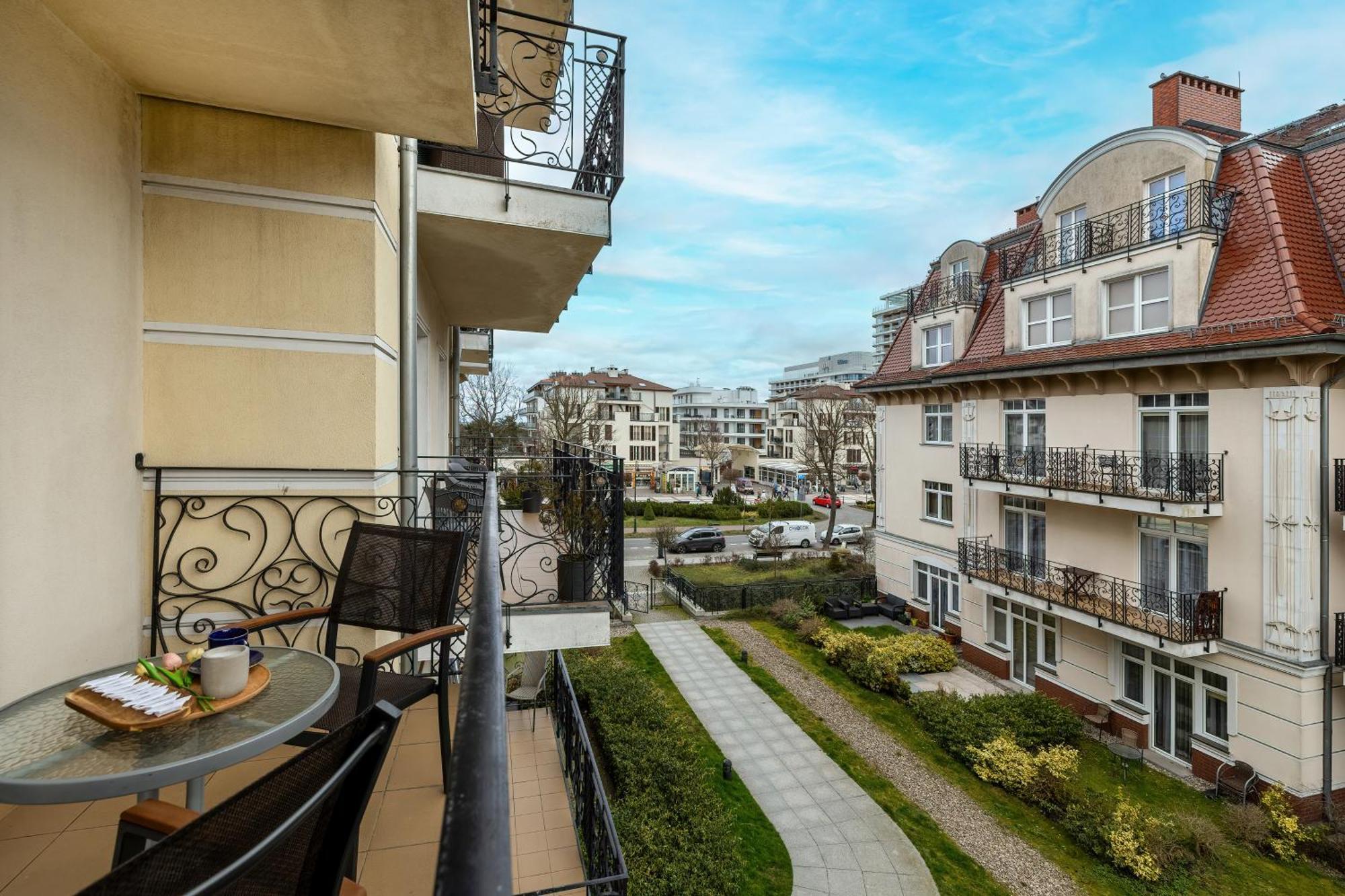 Apartamenty Trzy Korony By Noclegi Renters Świnoujście Eksteriør bilde